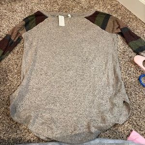 Maurice’s sweater nwt